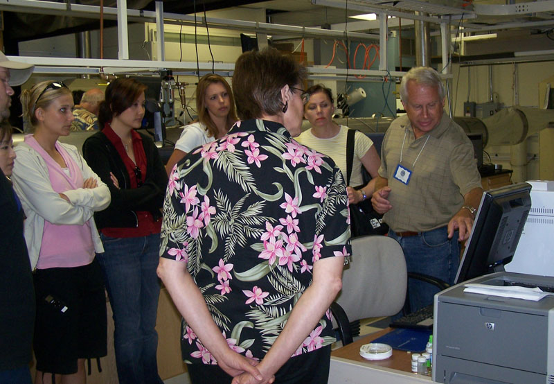 2007_AirUCI_tours_033